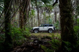 2022 Ford Bronco® Everglades™ Desert Sand 